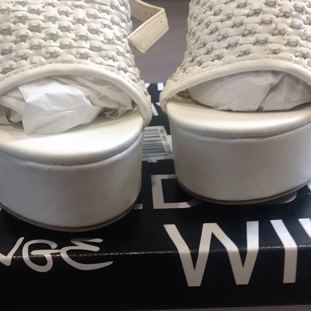 SOLD White Platform Faux Leather Heels - Picture 7 of 8